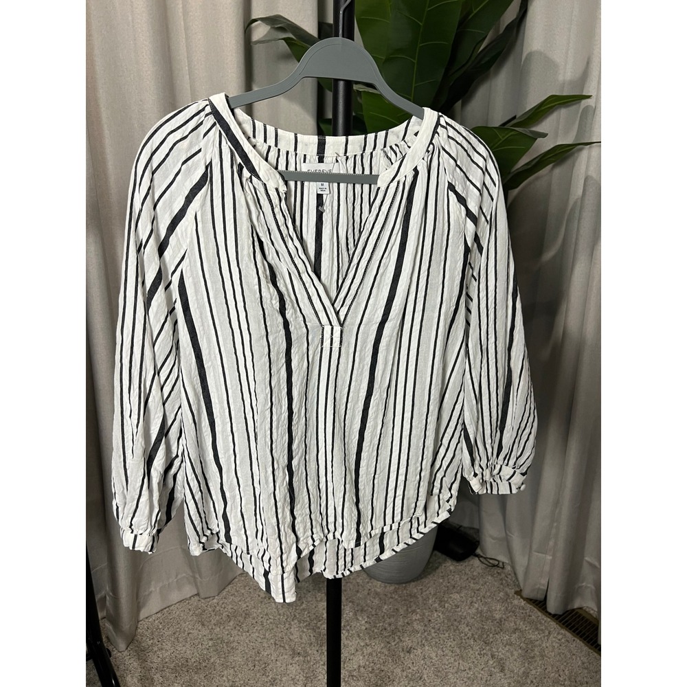 Evereve Womens Black White Striped Seersucker V-Neck Raglan Blouse Size Medium